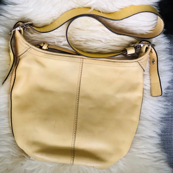 RARE VTG BUTTERCUP YELLOW COACH SHOULDER DUFFEL CONVERTIBLE LEATHER BUCK… - Picture 3 of 16
